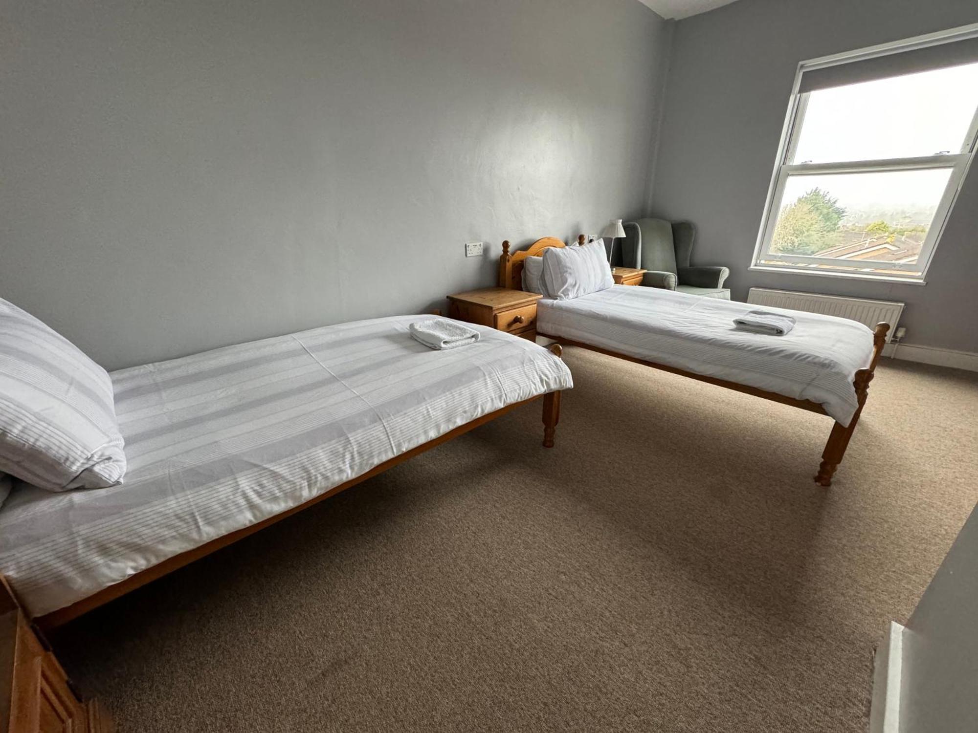 The Elms Guest House Bristol Filton Экстерьер фото