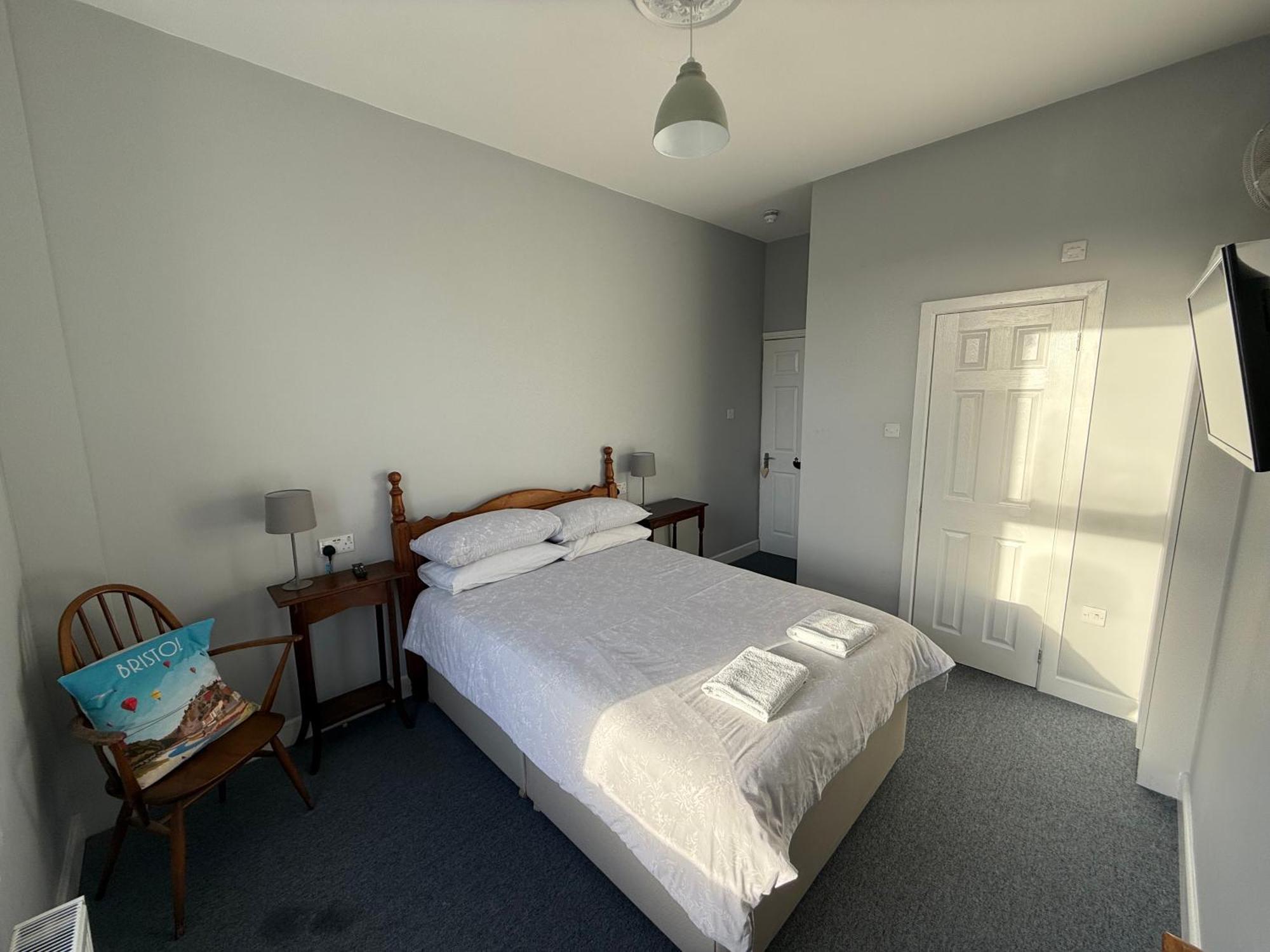 The Elms Guest House Bristol Filton Экстерьер фото