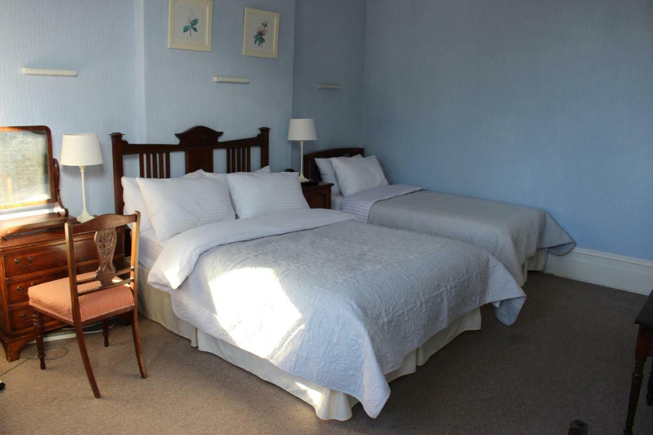 The Elms Guest House Bristol Filton Экстерьер фото